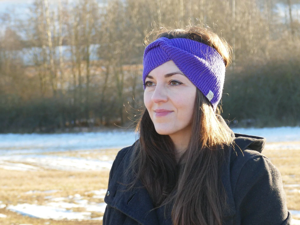 Fialová pletená merino čelenka