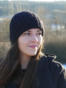 Černá háčkovaná čepice (alpaka+merino)