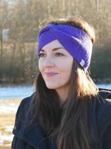 Fialová pletená merino čelenka