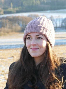 Starorůžová háčkovaná čepice (alpaka+merino)
