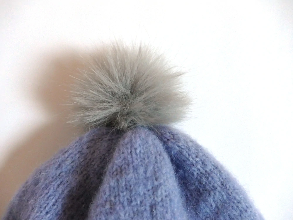 Pletená čepice Lavender s bambulí (alpaka+hedvábí)
